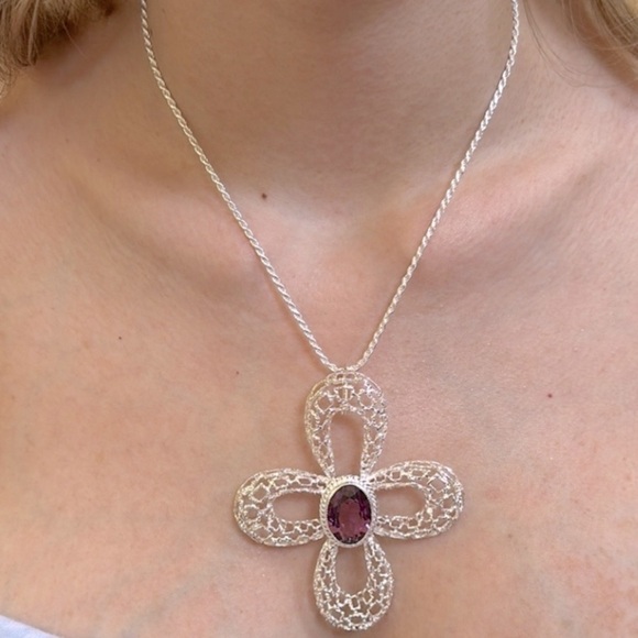 Elegant Intricate 925 Silver made in italy Necklace